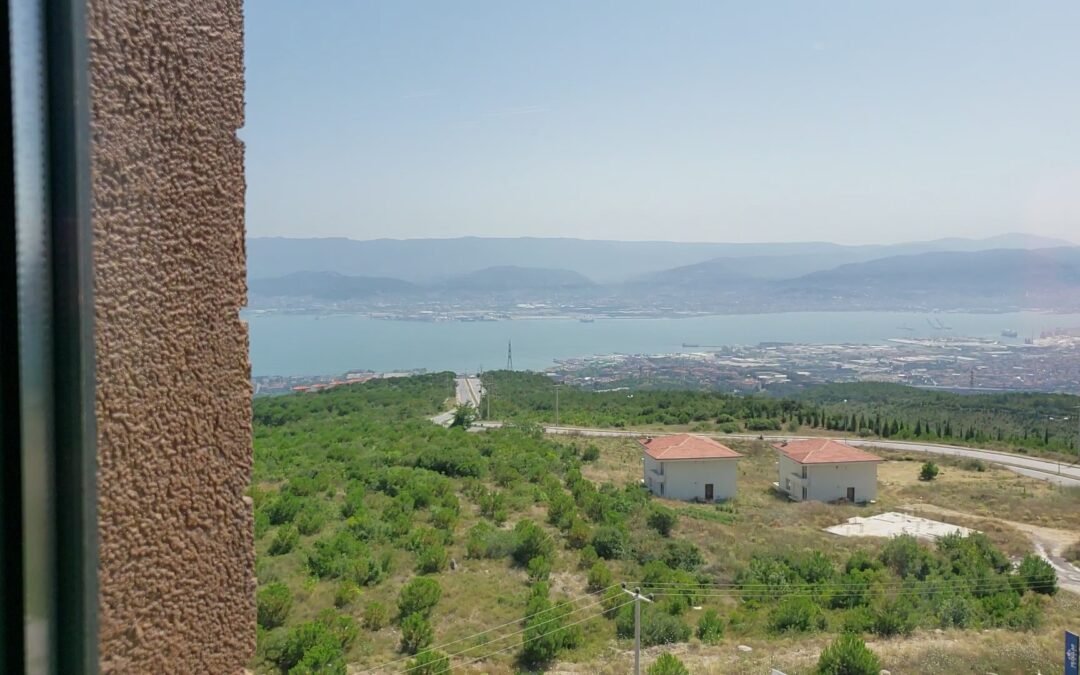 (B108) Luxury Apartment In İzmit With Full Beautiful Sea View