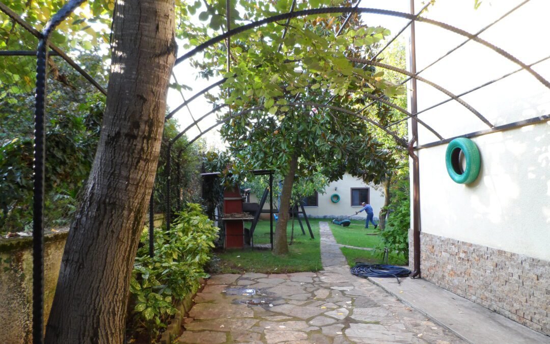 (B 166 Villa With Sea View For Sale In Başiskele