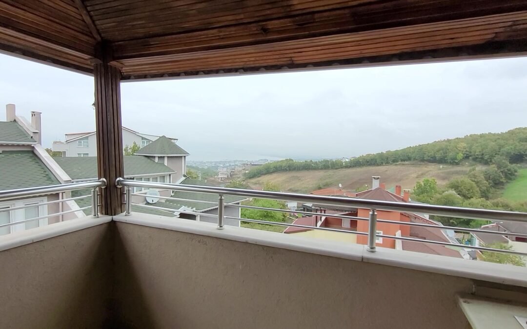 ( B 350 ) Sea View Duplex Villa For Sale in İzmit