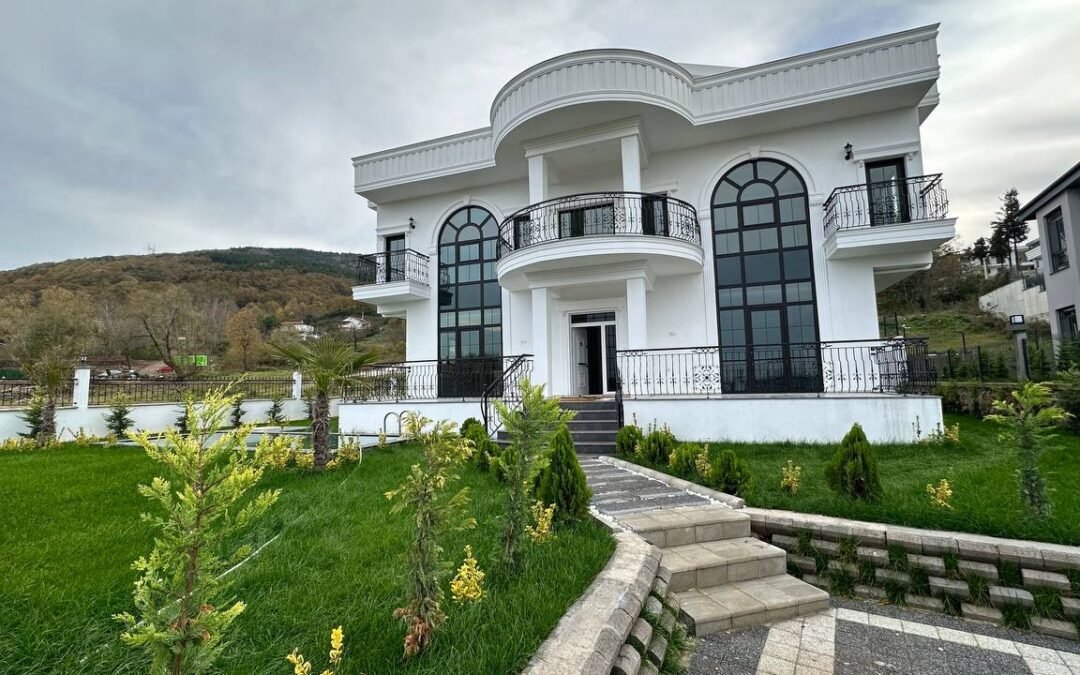 B 493 Palace  Luxury apartment with a stunning view for sale in Başiskele