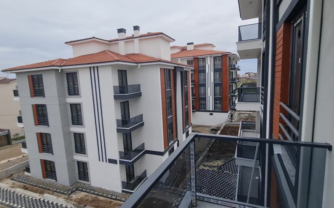 B 516 Sea View Apartment For Sale in İzmit