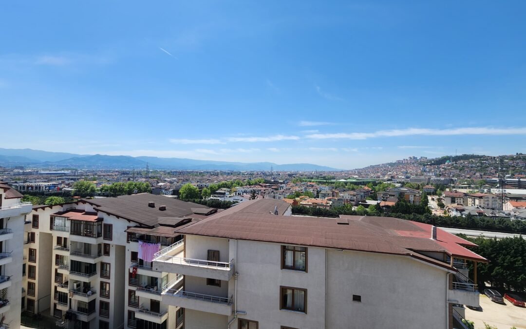 B 637 عقارات تركيا | شقة للبيع في مركز إزميت – حي يحيى قبطان موقع مميز وقريبة من مطار صبيحة