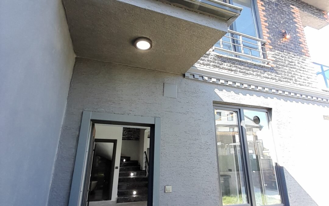 B 639 عقارات تركيا | فرصة ذهبية سعر مغري فيلا جديدة فاخرة حديقة ومسبح مطلة على الغابات والشاطئ